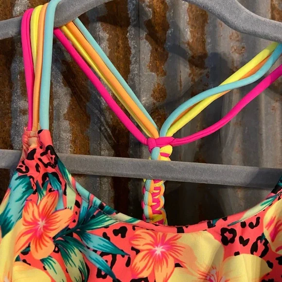 Breaking waves girls swimsuit sz 16